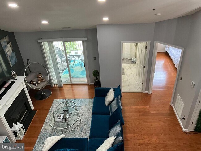 Building Photo - 3708 Excalibur Ct