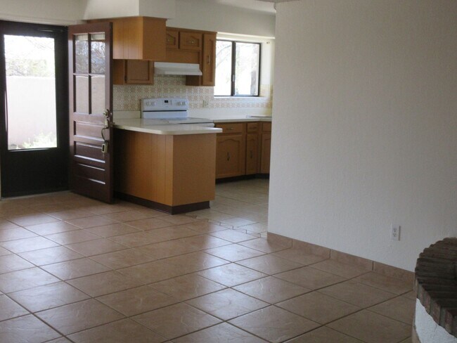 Building Photo - Unfurnished home on acreage