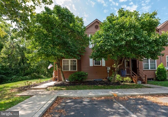 Primary Photo - 148 Iron Bark Ct
