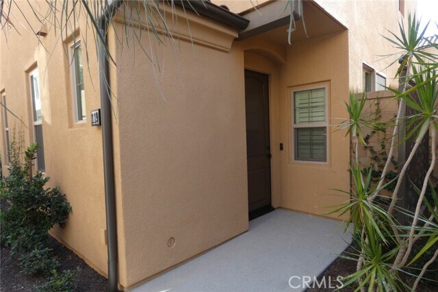 Building Photo - 119 Messenger