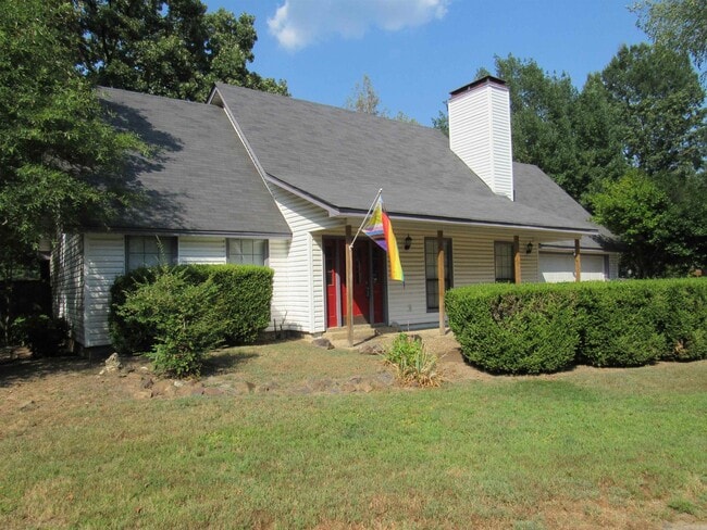 Building Photo - 32 Cinderwood Cove