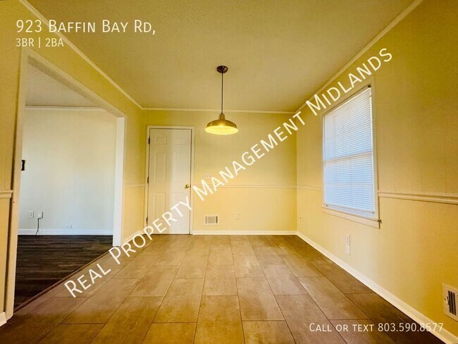 Building Photo - 923 Baffin Bay Rd