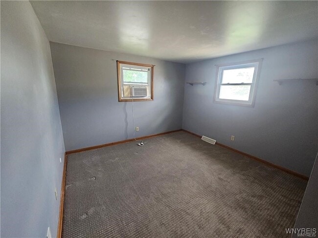 Building Photo - 70 Theresa Dr