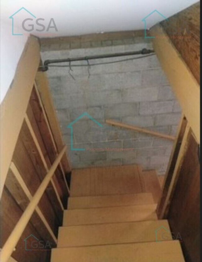 Building Photo - Two Bedroom Two Bath