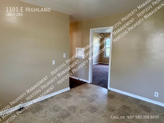 Building Photo - 1101 E Highland-