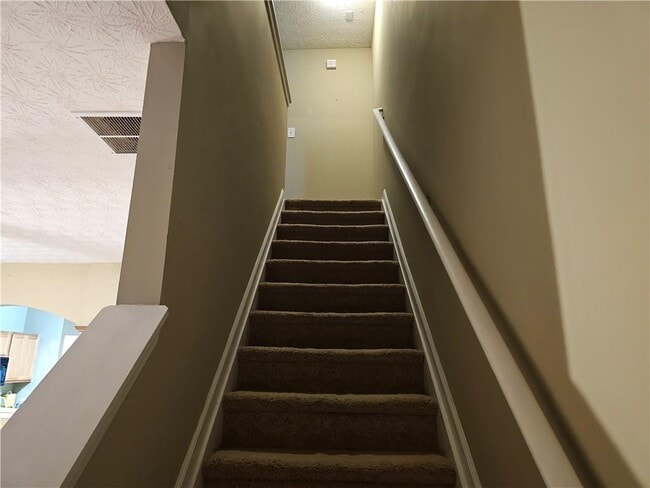 Building Photo - 2160 Hawks Bluff Trail NW