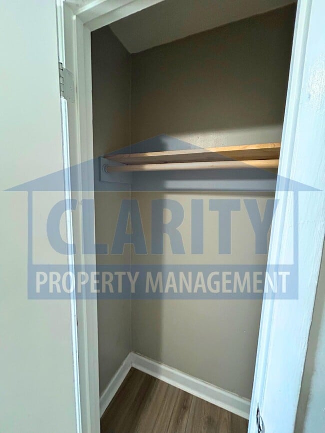 Building Photo - 3775 SE Forest Dr