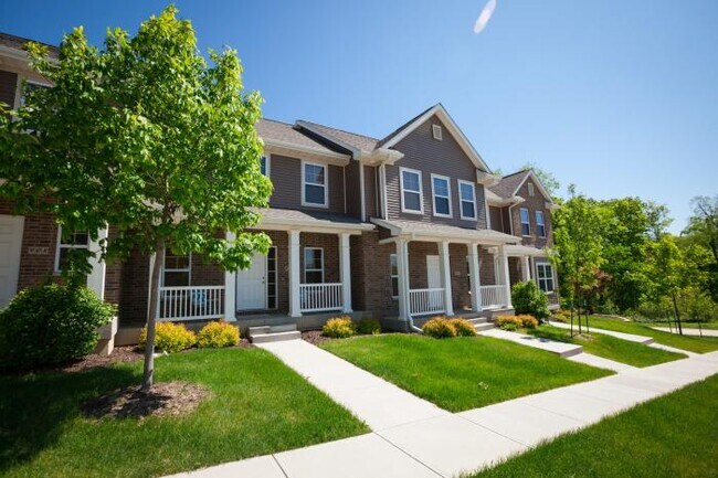 Primary Photo - 3 bedroom in Iowa City IA 52246