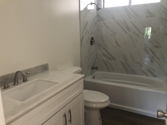 Building Photo - 31501 Lindero Canyon Rd