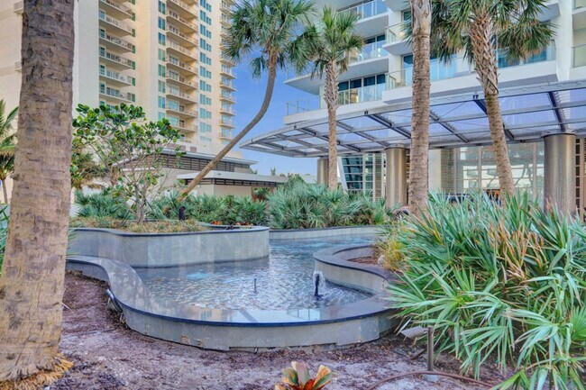 Building Photo - 3100 N Ocean Dr