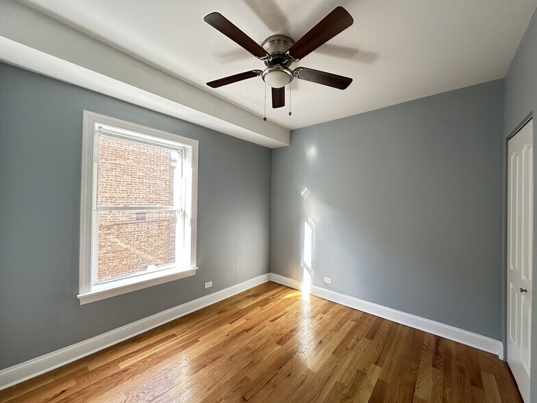 Building Photo - 1646 W Pratt Blvd