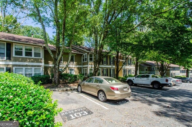 Building Photo - 5157 Roswell Rd