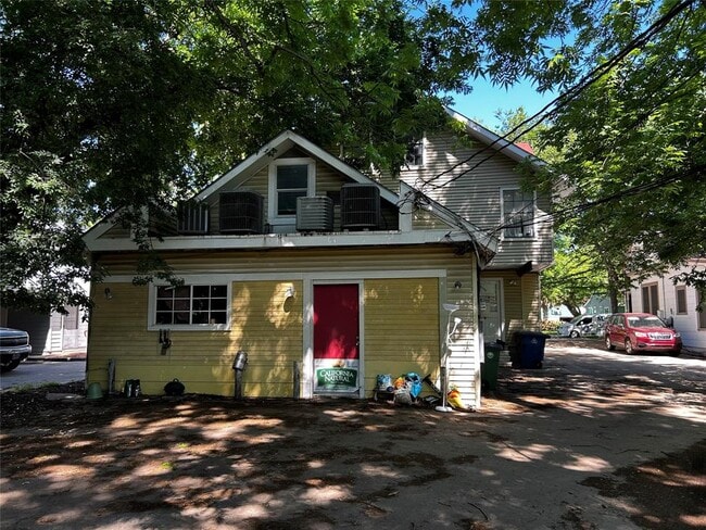 Building Photo - 4511 Avenue B