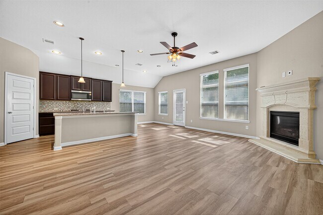 Building Photo - 17914 Logans Pine Dr
