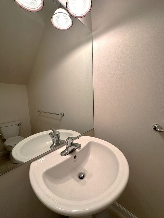 Building Photo - Sanders Mill Neighborhood 3 Bedroom, 2 Bat...