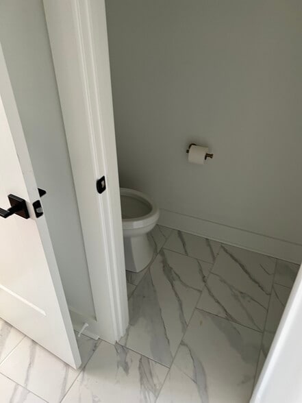 Master Bathroom toilet closet - 1258 1st Ave S
