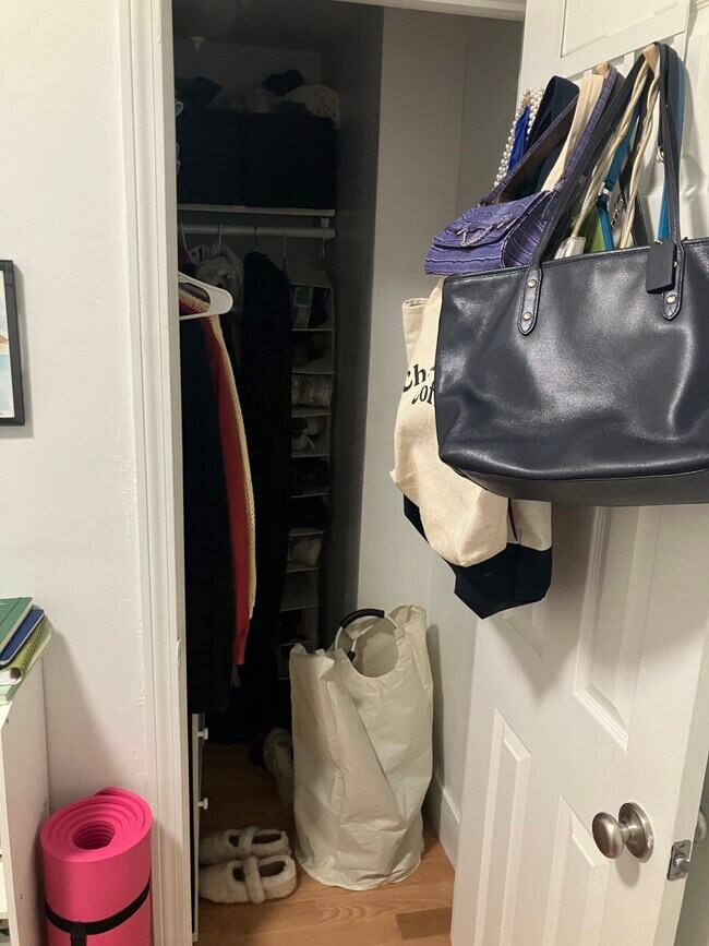 Building Photo - 64 Hemenway St