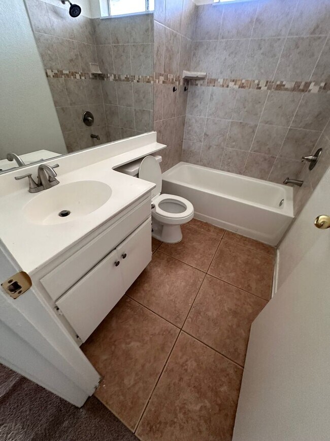 Building Photo - 3bd/2ba House (Moreno Valley)