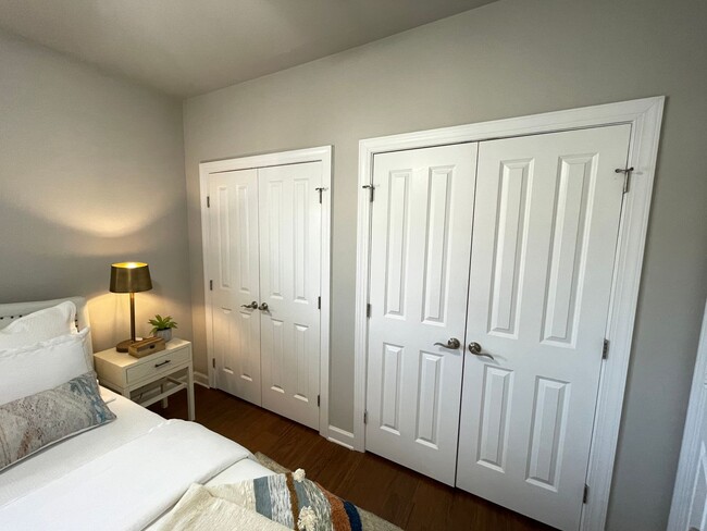 Building Photo - 3BD/3BA For Rent In Bluffs East
