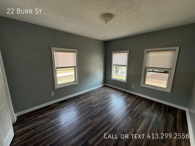 Building Photo - 22 Burr St