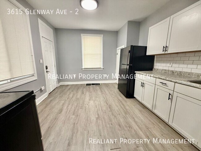 Building Photo - 3615 Glenway Ave