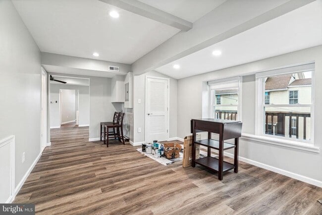 Building Photo - 625 Byberry Rd