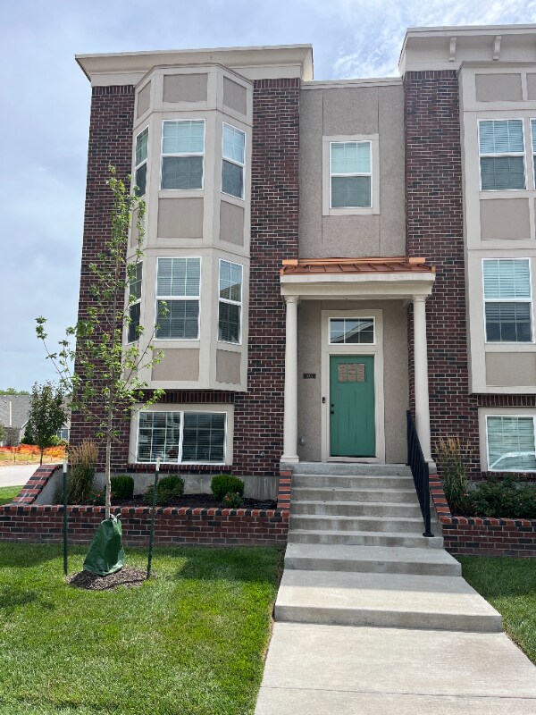 Building Photo - 3015 Swift St