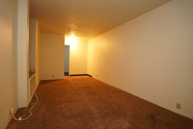 Building Photo - 310 N Michigan St