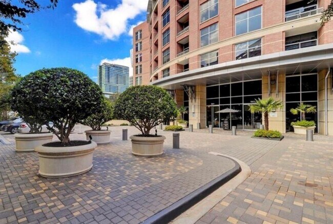 Building Photo - 1901 Post Oak Blvd