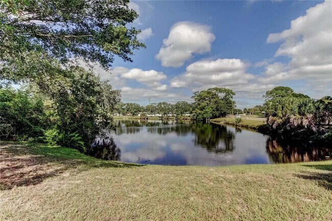 Building Photo - 2652 Concorde Ct