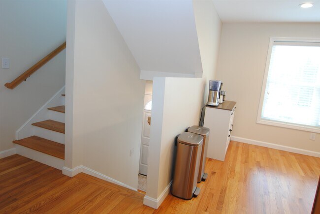 Building Photo - 109 Overlook Cir