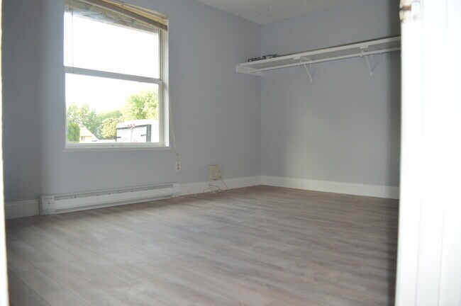 Building Photo - 12455 SW Gingham Ln