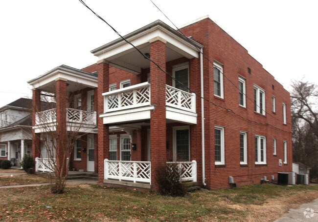 Building Photo - 407 N Spring St