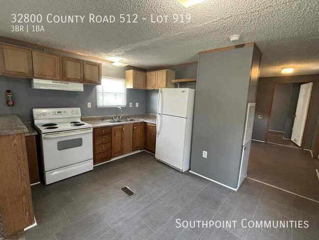 Building Photo - 32800 Co Rd 512