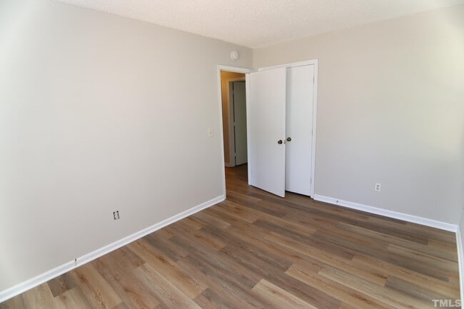 Building Photo - 103 Wigan Cir