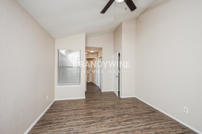 Building Photo - 926 Gable Ave