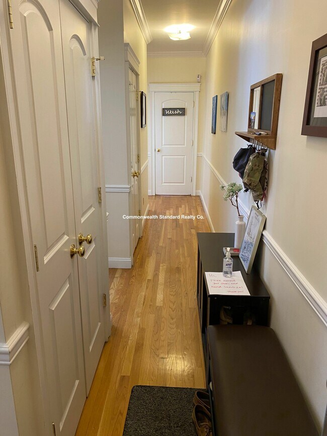 Building Photo - 76 Quint Ave