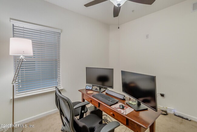 Building Photo - 4982 Key Lime Dr