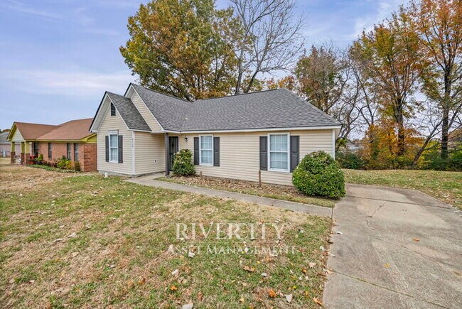 Building Photo - Frayser Beauty !!!!!! Section 8 Welcomed !!!!!