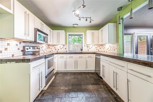 Building Photo - 7111 Wild Valley Dr