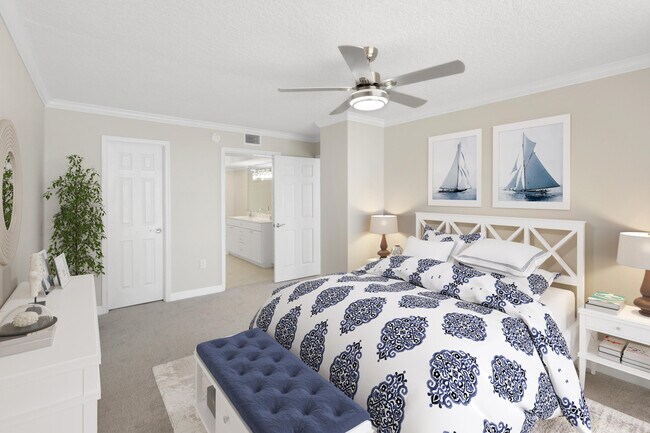 Building Photo - 5049 N Hwy A1A