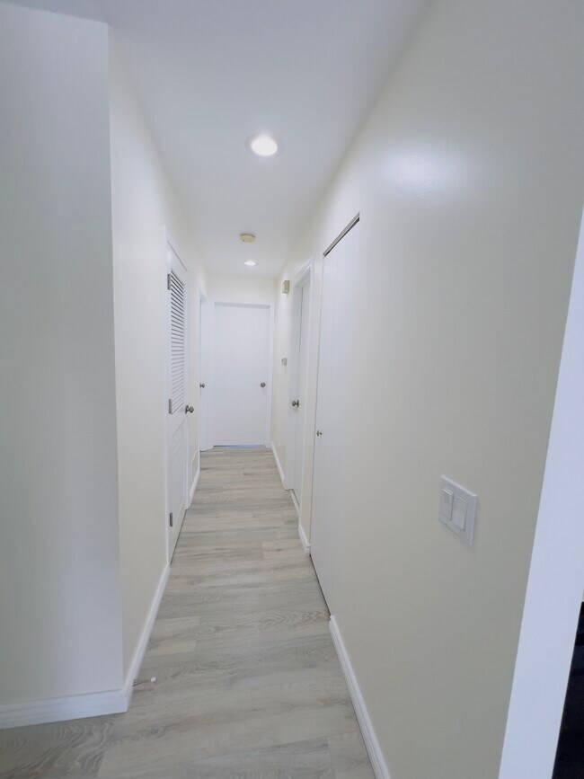 Hallway - 607 Buckskin Ln