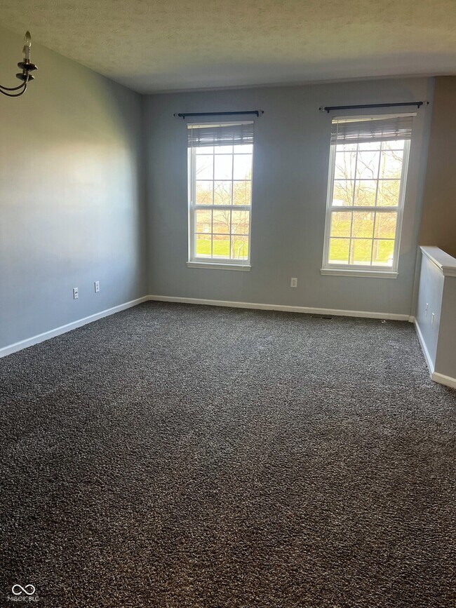 Building Photo - 9014 Mercer Dr