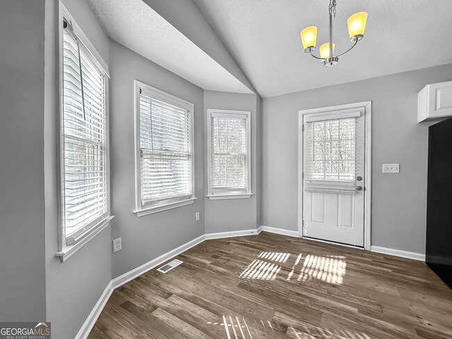 Building Photo - 209 Wesley Mill Ln