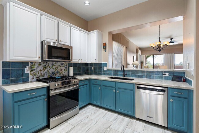 Building Photo - 10527 E Tierra Buena Ln