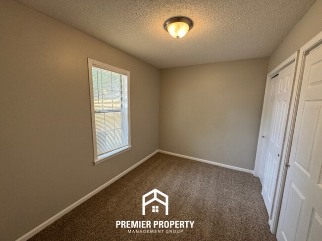 Building Photo - 6602 Beaverlodge Dr