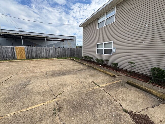 Building Photo - KIL4306-BH