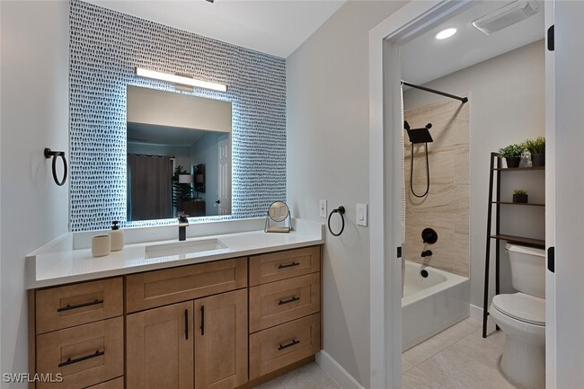 Building Photo - 6386 Royal Woods Dr