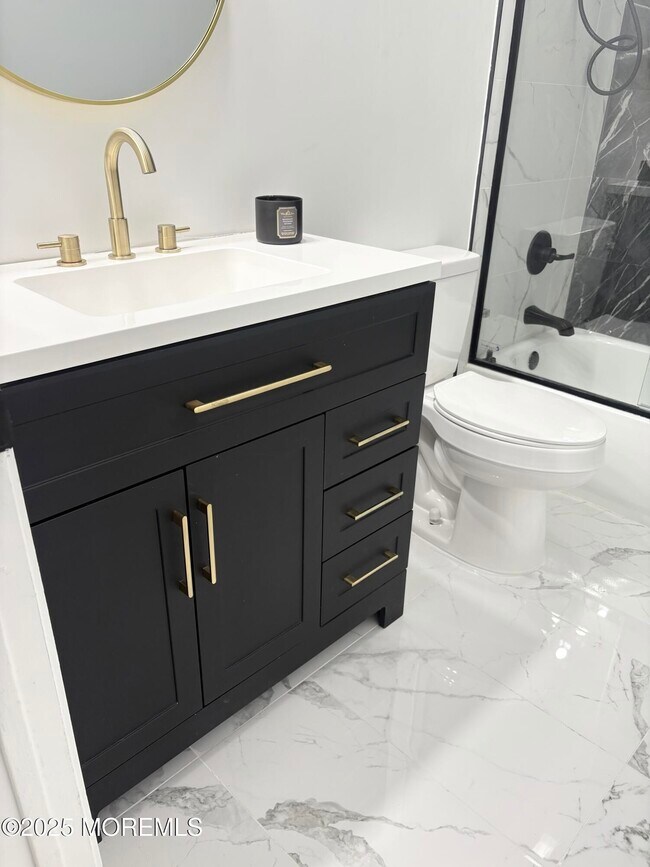 Building Photo - 944 Yellowbank Rd