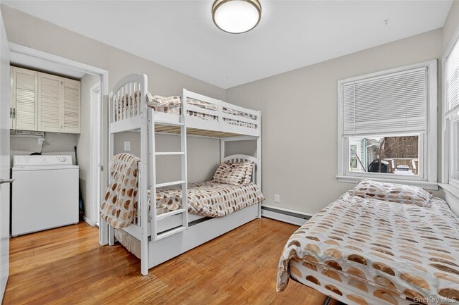 Building Photo - 28 Edward Ave